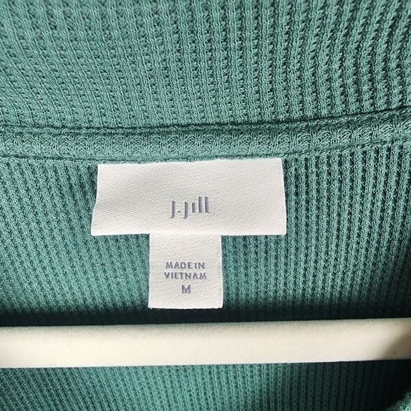 J Jill Waffle Knit Thermal V-neck Long Sleeved Top Size Medium - Picture 3 of 6